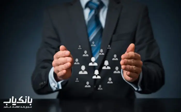 ۸. استفاده از سیستم ارجاع مشتریان (رفرال مارکتینگ)
